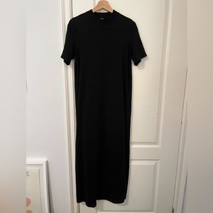 COS Women’s T-Shirt Dress in Black
